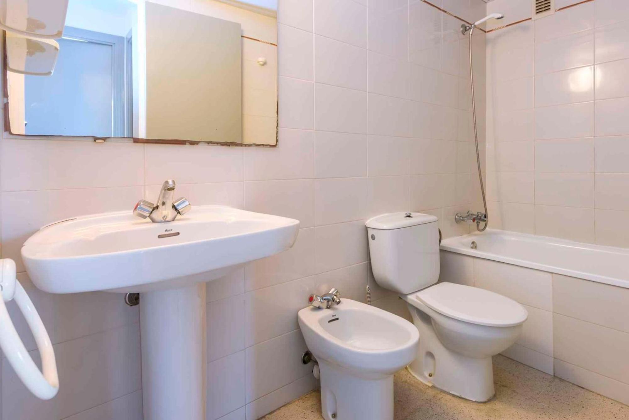 Apartments In Blanes/Costa Brava 35181 Номер фото