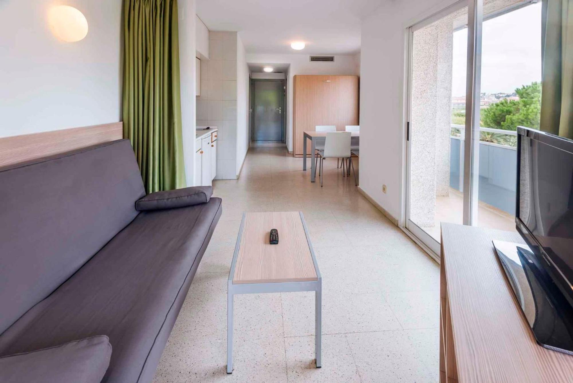 Apartments In Blanes/Costa Brava 35181 Номер фото